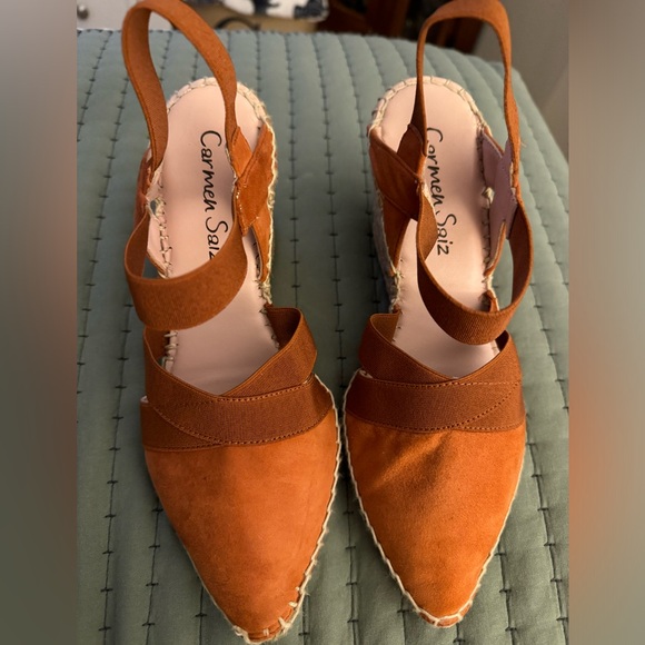 Carmen Saiz women’s brown espadrilles. - Picture 1 of 5